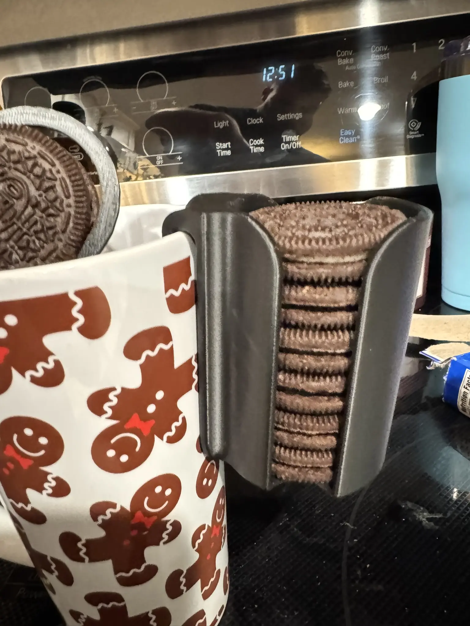 Cookie Holder with dipping hook! Color changing options available