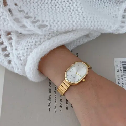 Elegant Small Round Vintage Luxury Women's Watch, Elegant Wristwatch, Elegant Fashion Watch, Modern Trendy Watch, Fashionable Stylish Watch, Stylish Golden Band Quartz Analog Timepiece for All Seasons, Perfect Gift for Her