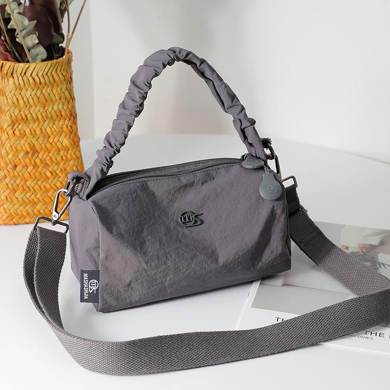 8118 Women's Nylon Portable Pillow Bag 2026 New Simple Shoulder Crossbody Bucket Bag