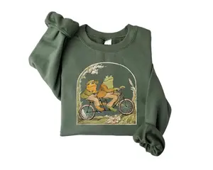 Frog And Toad Sweatshirt/Hoodie, Classic Book Sweatshirts, Cottagecore Aesthetic Shirt, Book Lover Gift, Man I Love Frog Tee, Graphic tee