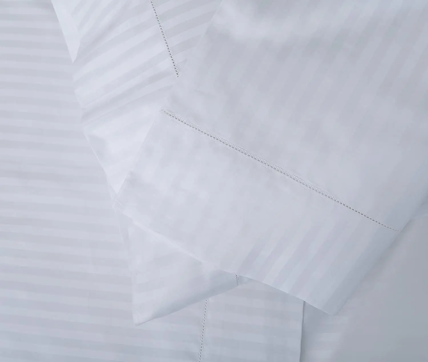 Hotel White Damask