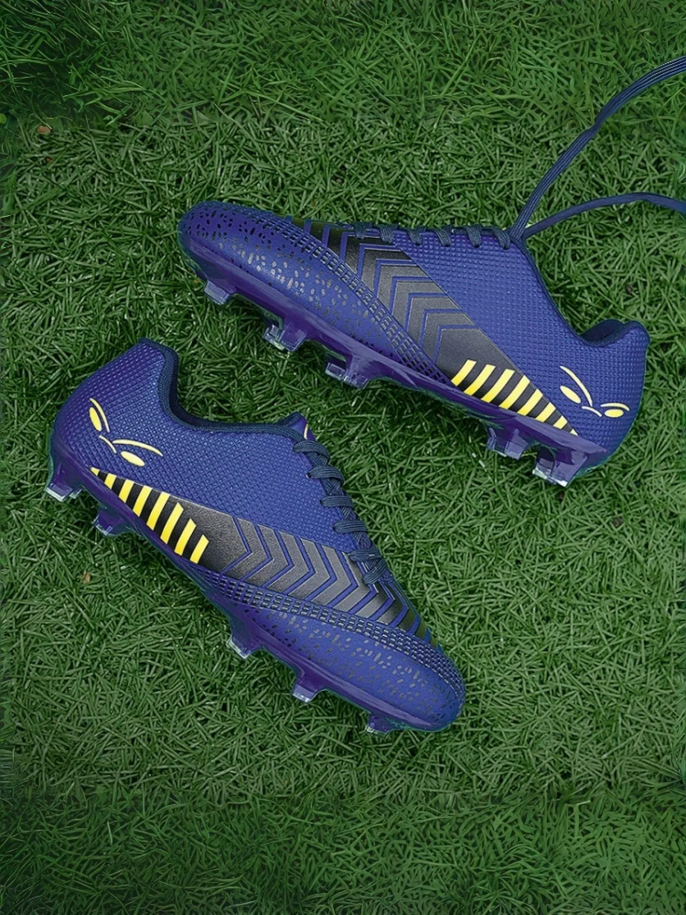 1 Pair Couple Long Studs Soccer Cleats with Trendy Colorways | Functional Sports Style | Synthetic Leather Upper + TPU Non-slip Outsole | Ideal for Amateur Leagues, Natural Grass Courts & Street Outfits