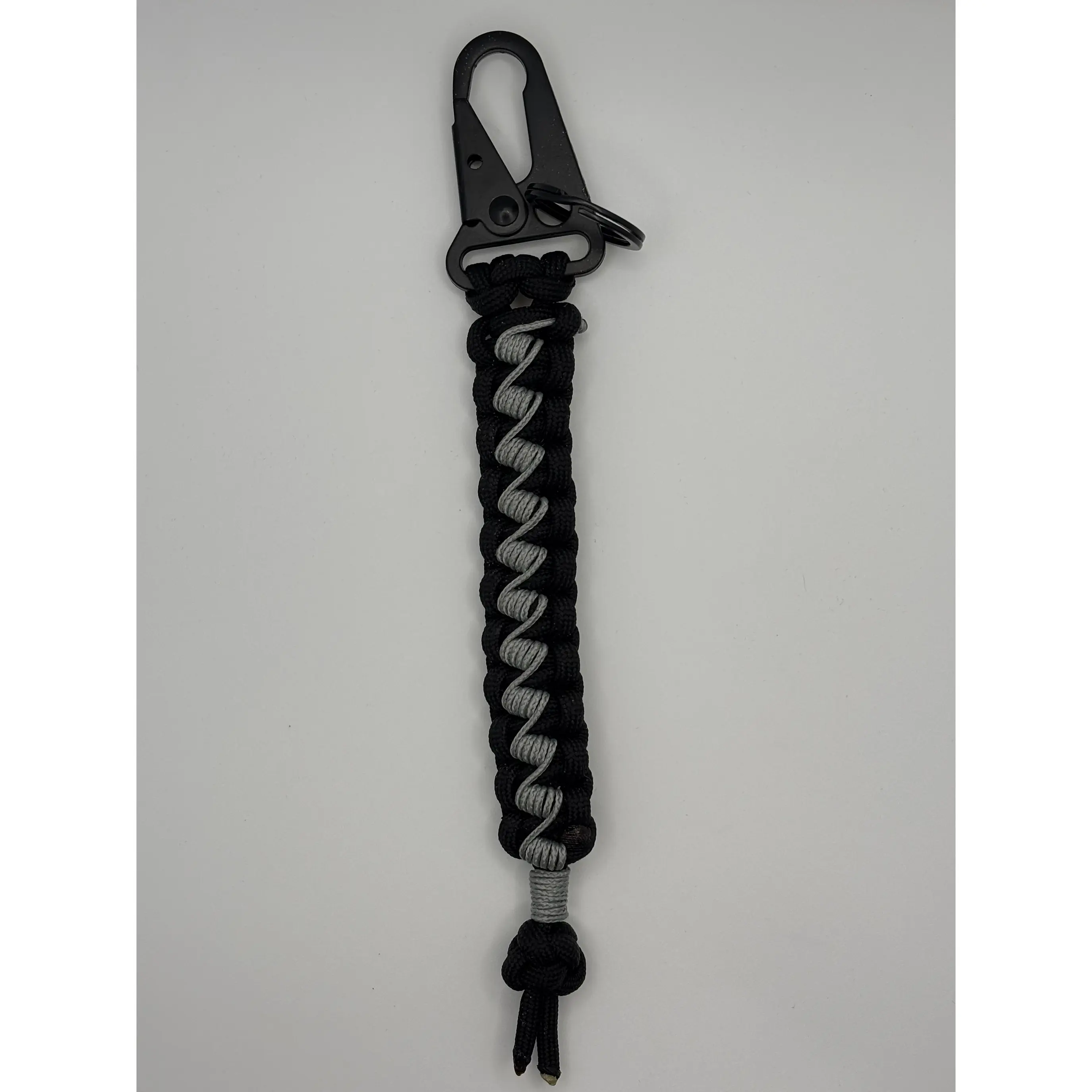 Handmade Barbwire Stitched Cobra Knot Paracord Keychain