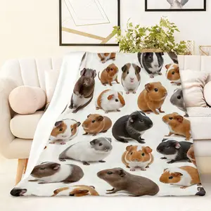 Cute Guinea Pig Pattern Flannel Blanket 270G Thickened Warm Winter Sofa Throw Bedroom Nap Blanket Soft Comfortable Cartoon Animal Print Blanket Home Decorative Kids Room Cover Office Lunch Break Blanke