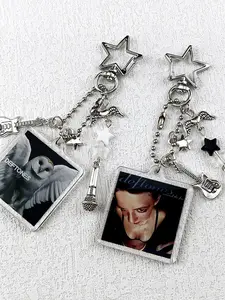 Creative Acrylic Comic Frame Keychain, Guitar Microphone Pendant, Valentine's Day Gift, Cute Chain Print, All Seasons, No Choking Hazard, Keychain Jewelry, Trendy Cute Keychain, Cool Keychains