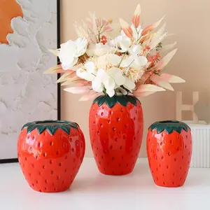 Strawberry Shaped Ceramic Vase, Creative Strawberry Design Vase, Decorative Vase for Home Living Room Office Decor, Ornaments