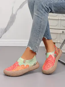 Chic Bohemian Print Sneakers for Women, Slip-On Lightweight Casual Shoes, Trendy Ethnic Pattern Walking Trainers for Street Style