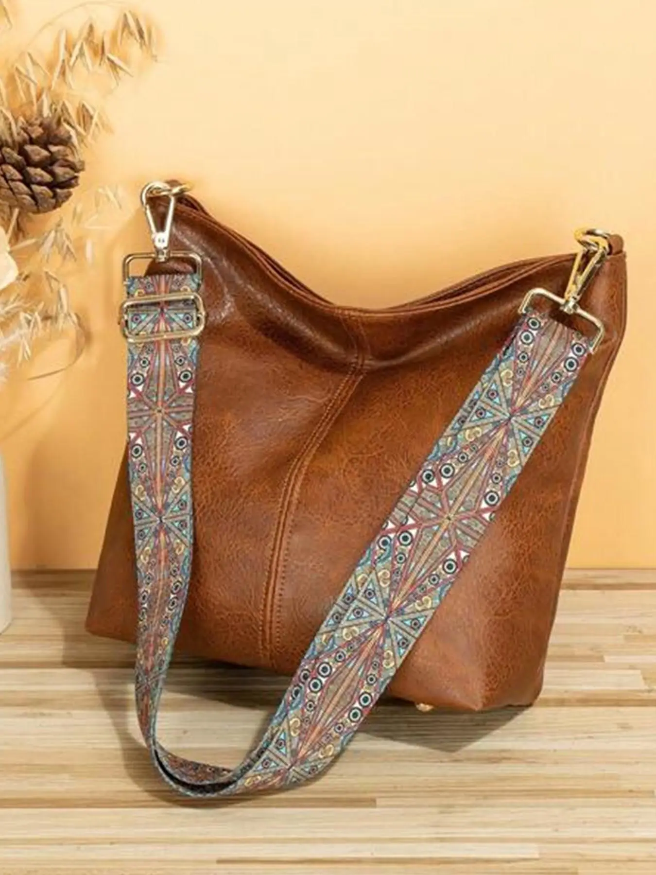 Women's Elegant PU Leather Crossbody Bag with Ethnic Graphic Strap, Trendy Vintage Large Capacity Shoulder Bag, Chic All-match Crossbody Bag for Dail