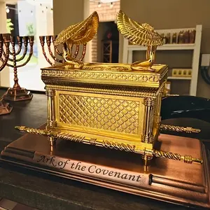Hand-Painted Ark of the Covenant Nativity Statue - Vibrant Golden-Gilded Resin Ornament with Removable Lid - Home & Office Decor - Religious Gift for Christmas & Religious Celebrations
