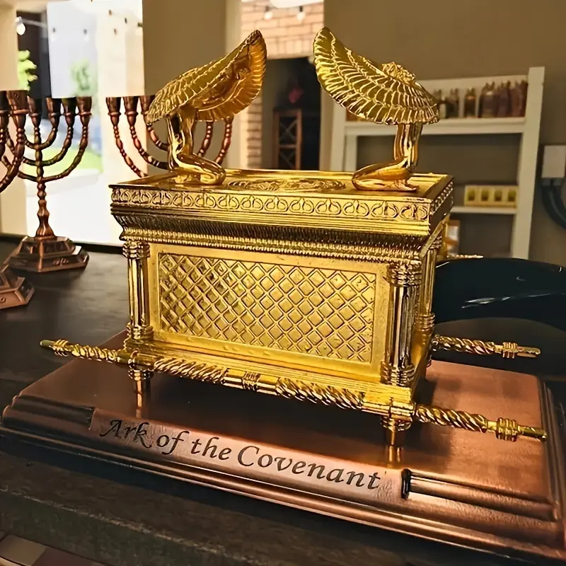 Hand-Painted Ark of the Covenant Nativity Statue - Golden-Gilding Resin & Metal Ornament with Removable Lid, Religious Collectible for Indoor Home Office Room Decoration, Christmas Gift