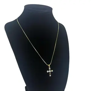 Cadena de 1mm con Dije de Cruz size 18 para uso diario