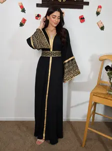 عباية بشت مميزة بتطريزات عربية , Abaya one piece bisht