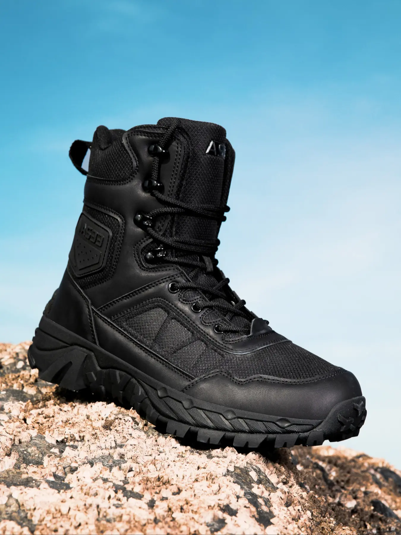Men's Fashion Hiking Shoes New Arrival, Elegant, Suitable for Outdoor Sports, Mountain Climbing, Rock Climbing, Snowboarding