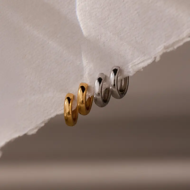 Editor II Huggies by Caitlyn Minimalist - Dainty Huggie Hoop Earrings in Gold & Silver - Perfect Everyday Earrings - Minimalist Jewelry - Gift for Mom