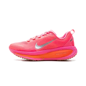 Vomero 18 WMNS "Digital Pink Hyper Orange" HM6804 602