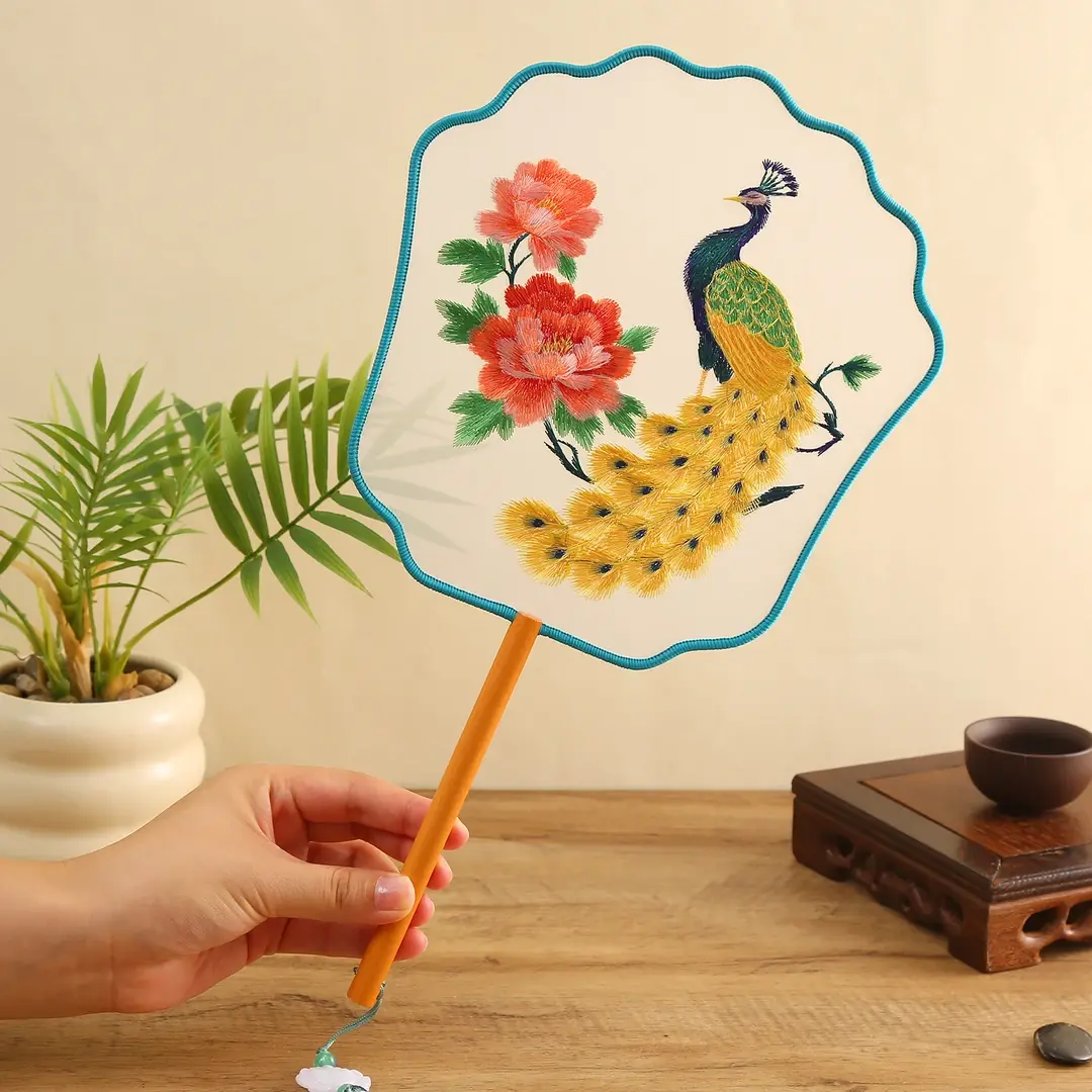 Handmade Double-Sided Su Embroidery Silk Hand Fan, Traditional Chinese Cultural Gift and Hanfu Photo Prop
