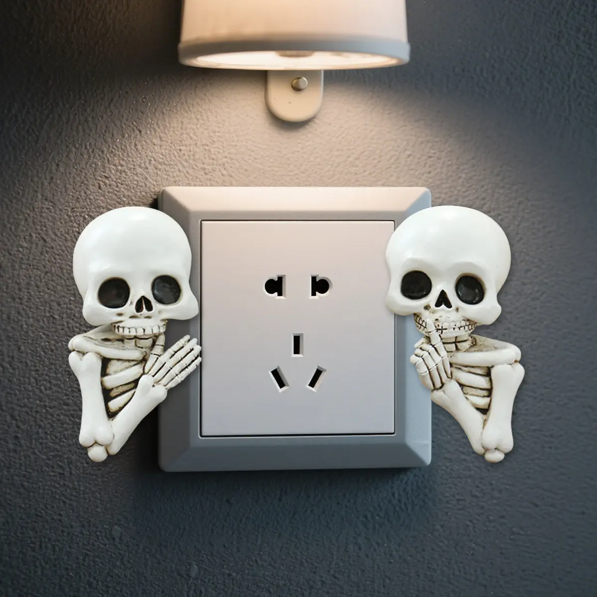 2pcs Cool Skull Switch Stickers, Adhesive Stickers, Resin Door Frame Decorations, Halloween Gift Idea, Wall Decals for Indoor & Outdoor Use, Decorative Wall Sticker