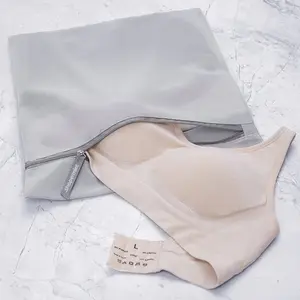 Shapermint Meshin’ Around Wash Bag