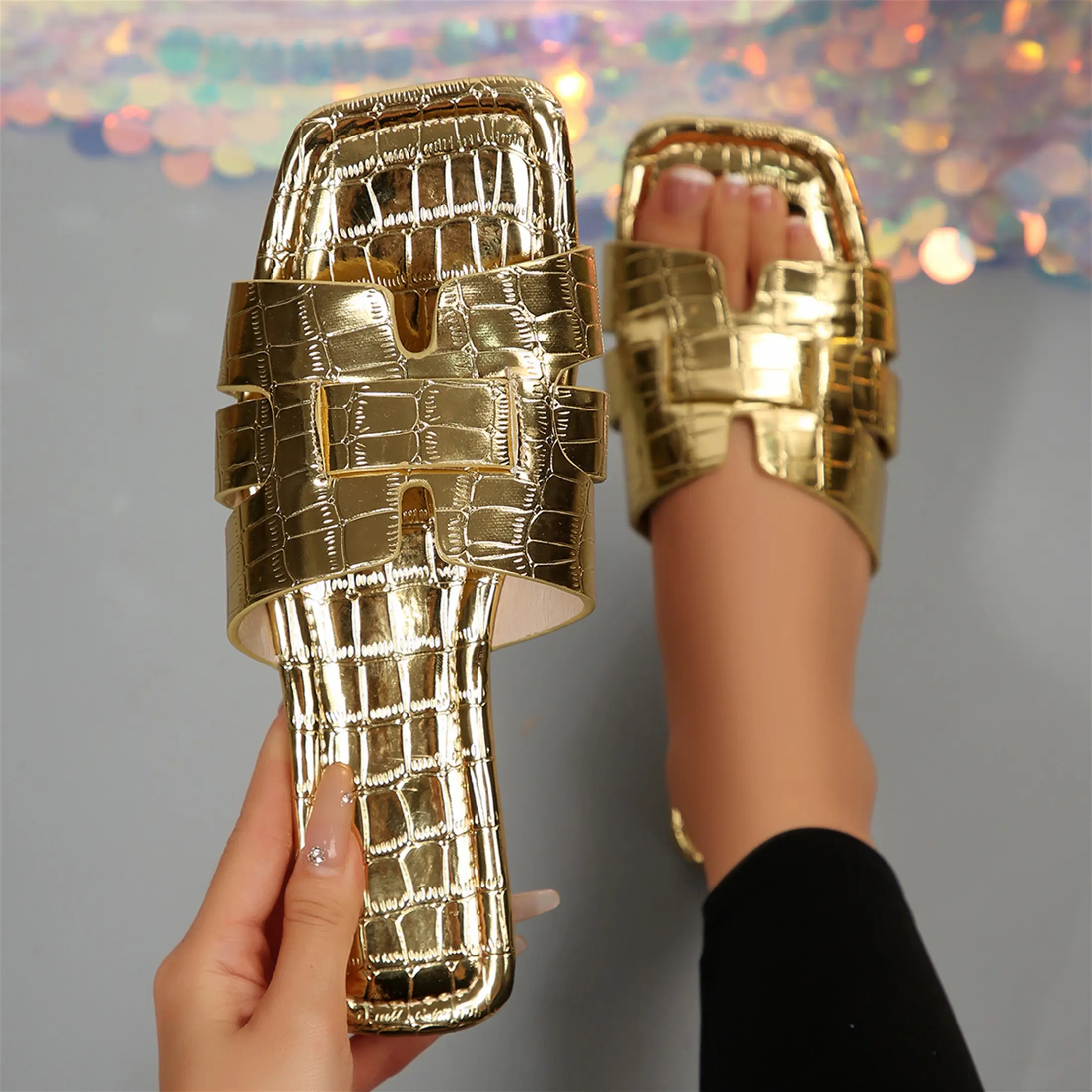 Women's Sandals Crocodile Embossed Cut Out Flat Sandals Open Toe H Cross Slide Sandals
