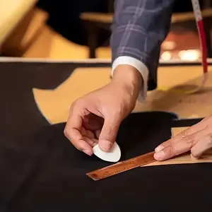 10-Piece Erasable Fabric Chalk Set, Triangle Tailoring Chalk, Multi-Color Sewing Pattern Marking Tool, Suitable for All Clothes, No Residue