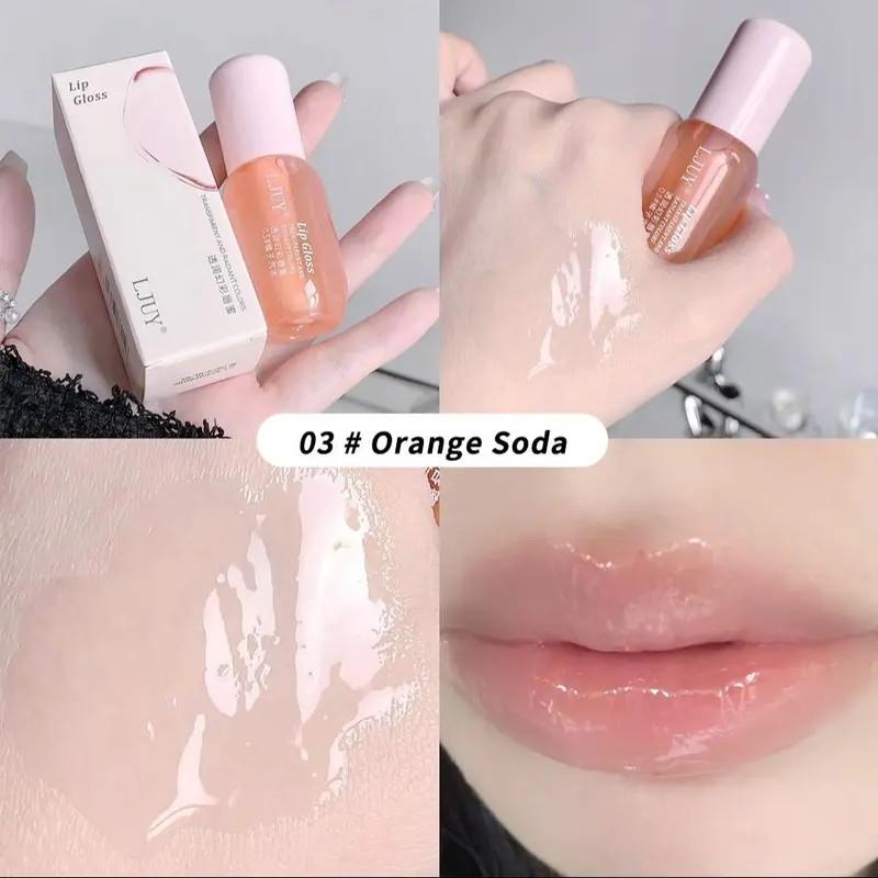 3PCS lip set designed for women, including a moisturizing lip oil, a shiny lip base, and a nourishing clear lip gloss. It gives a hydrating and translucent effect, creating a soft and natural lip look.