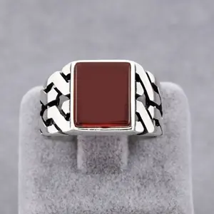 New red glass gemstone rings, European and American fashionable and retro men's and women's rings