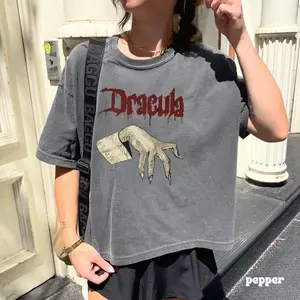 Dracula Gothic Horror Graphic Boxy Tee Vintage Vampire Hand Streetwear Aesthetic Comfort Colors Style Oversized Casual TikTok Trend Unisex Shirt