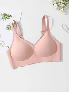 1 Pack / 6 colors, high-quality women's seamless jelly bra, four rows of three hooks, XS-XL sizes, push-up and adjustable sports vest, suitable for daily wear, parties, yoga, comfortable, breathable and skin-friendly, women's non-wire bra.