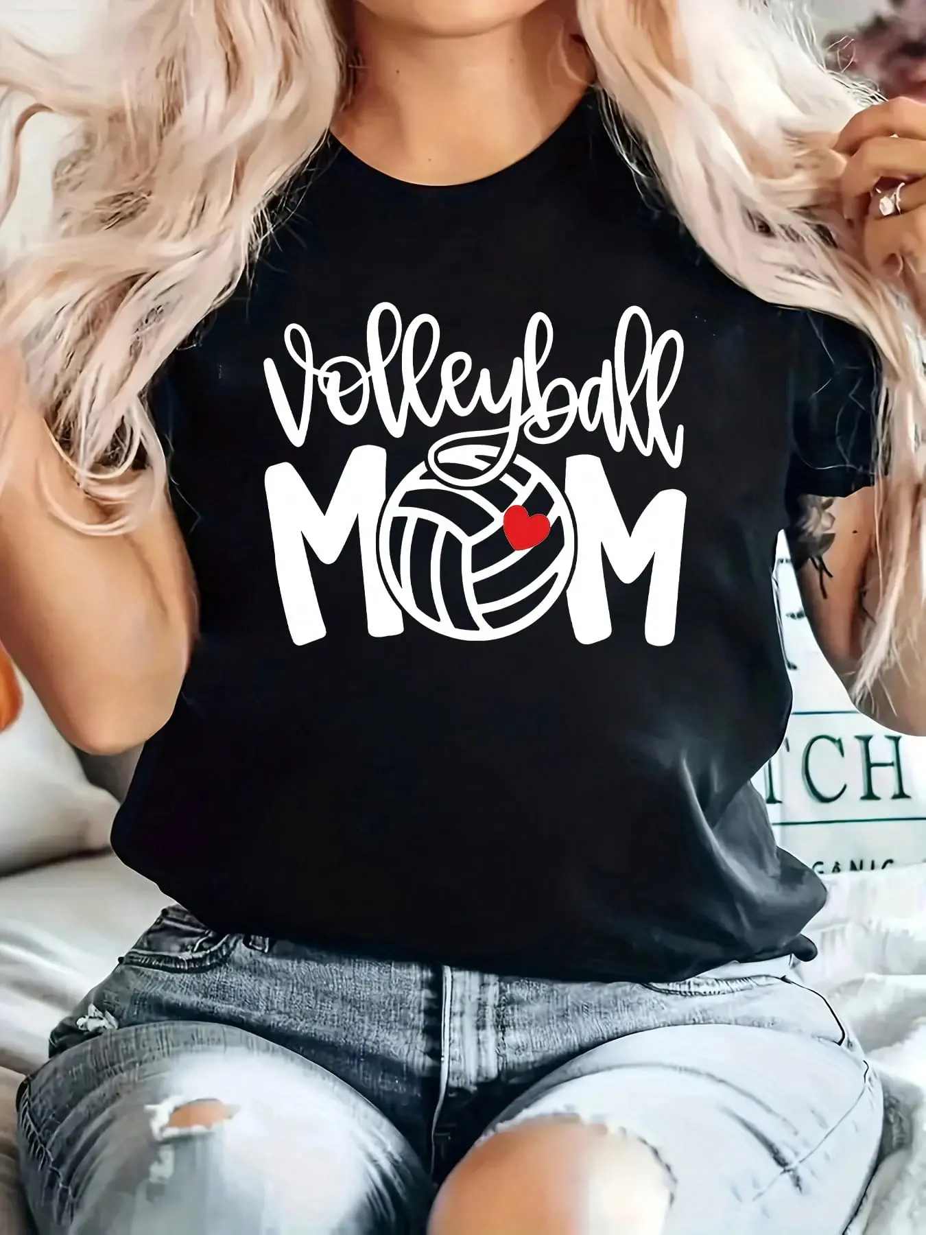 Women's Volleyball Mom Graphic T-Shirt - Short Sleeve, Round Neck, Loose Style, Casual Comfort Tee Top for Spring & Summer, Vintage Womenswear, Shortsleeve, Jackets, Vintage Graphic Tees, All Seasons, Cotton