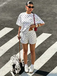 Women's Vintage Summer Casual Two-Piece Set, Classic and Polka Dot Design, Loose Fit Short Sleeve T-Shirt and High Waist Shorts, Womenswear