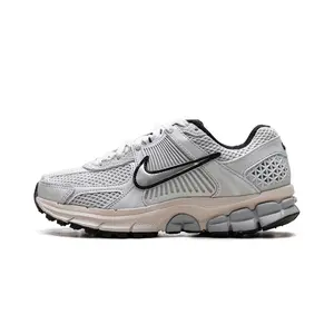 Zoom Vomero 5 WMNS "Pure Platinum" FN6742 002