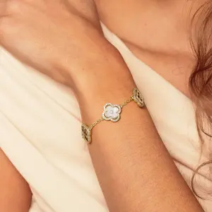 Turandoss Lucky Clover Bracelet for Women 14K Gold Plated Dainty 4 Leaf Bracelet Adjustable Hypoallergenic Jewelry Gift for Her