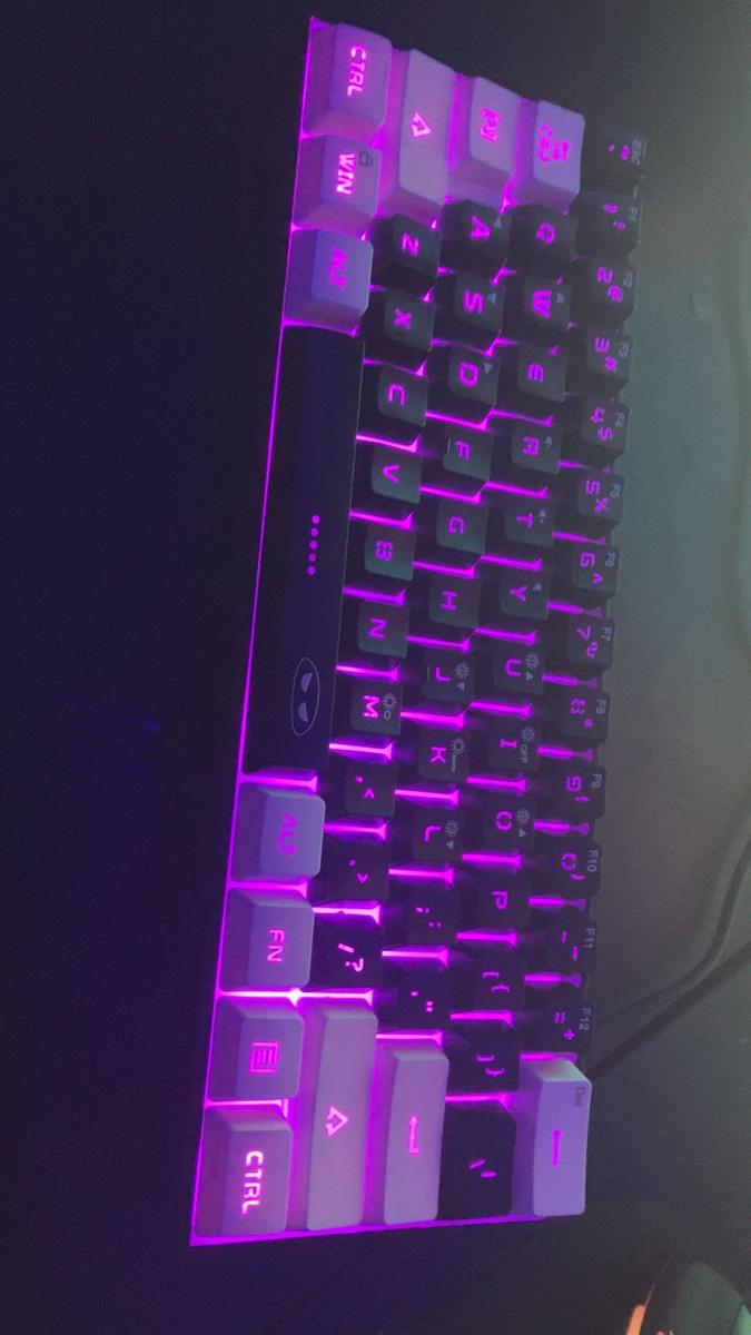 Item: White Black, one-size