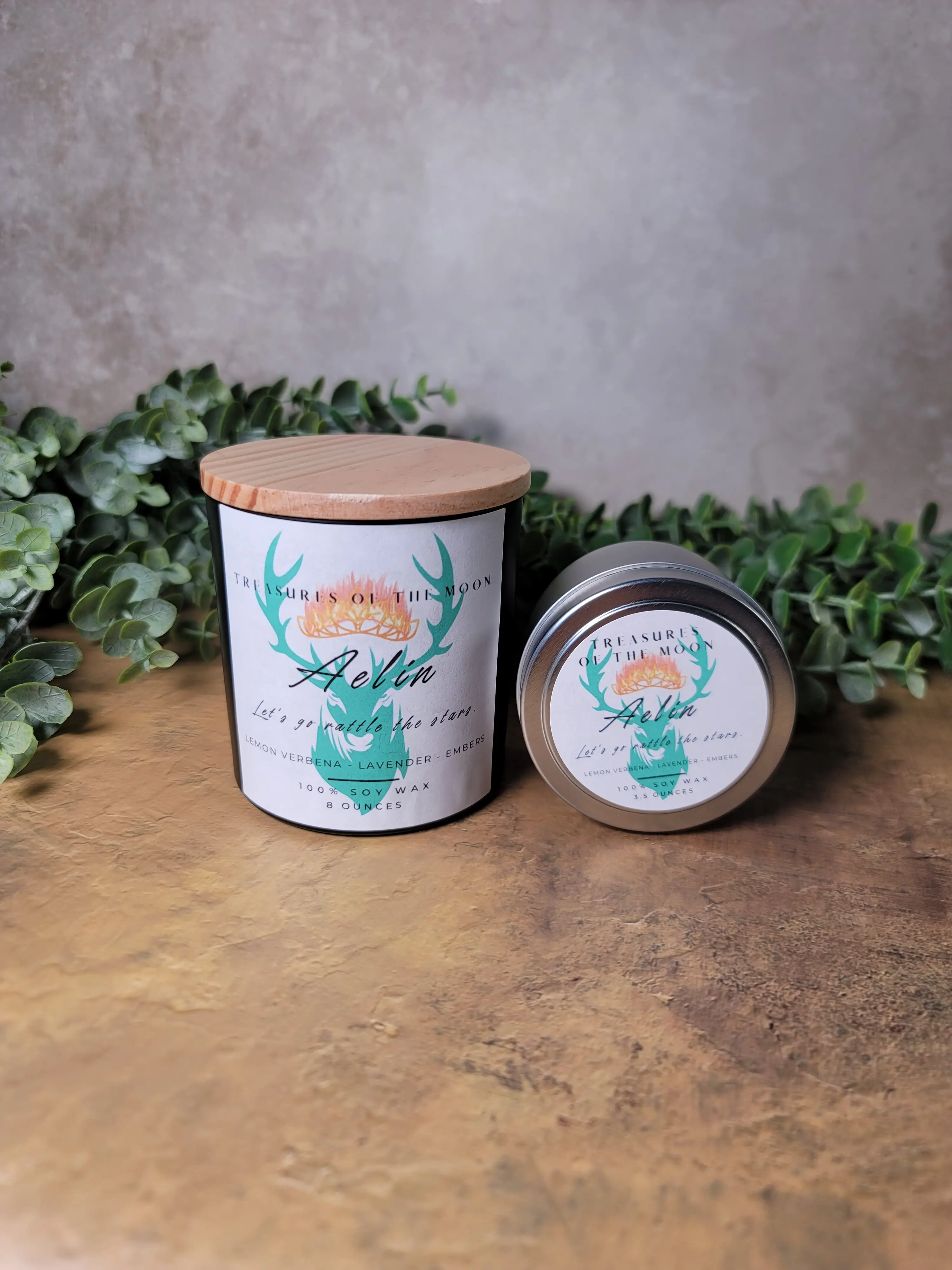 Bookish Candles Aelin from Throne of Glass TOG 4oz & 8oz Soy Wax Candle with Peridot Carnelian Crystals Lemon Verbena Lavender Scent Hand Poured Clean Scents Decor Ornaments