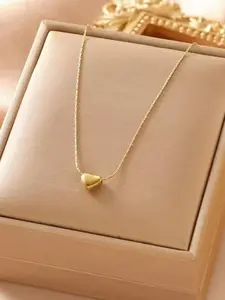 Women's Gold Love Heart Necklace, Elegant Lockbone Chain Jewelry, Fashionable Versatile High-End Style Accessory