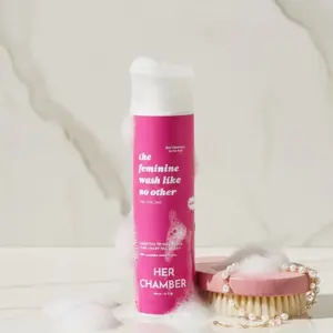 Her Chamber pH-Balancing Daily Feminine Wash Minty Sensitive Intimate Cleanser with Aloe Vera & Jojoba Oil Gentle Soothing Refreshing