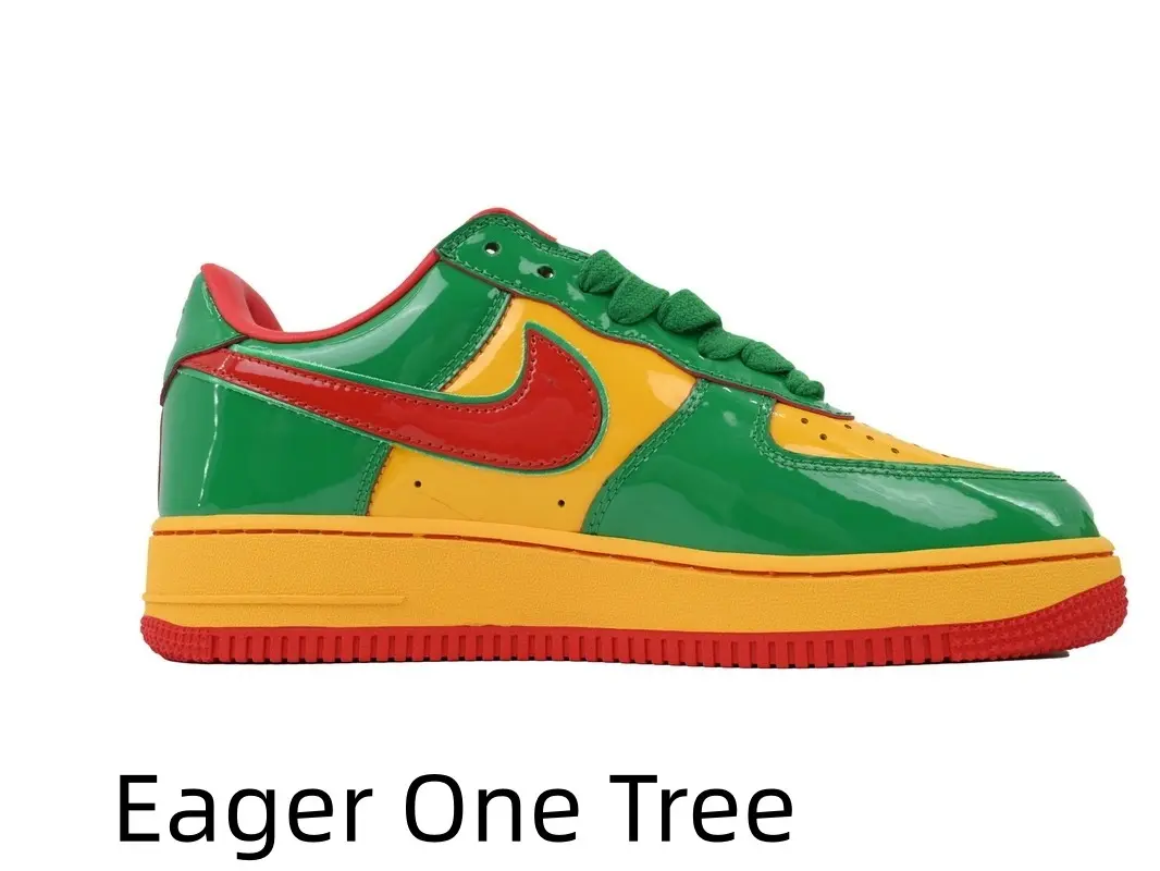 Sweet cool street layered tri-color patent leather casual trainers, glossy vivid color matching, clean stitching, breathable toe, comfy cushion insole and flexible multi-layer rubber outsole.