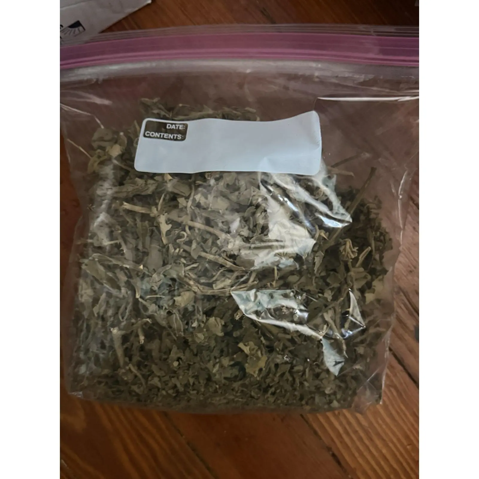 Fey Zanmorèt Sèch Turkey Berry Dried Leaves - High-Quality Dried Herbs for Culinary Use