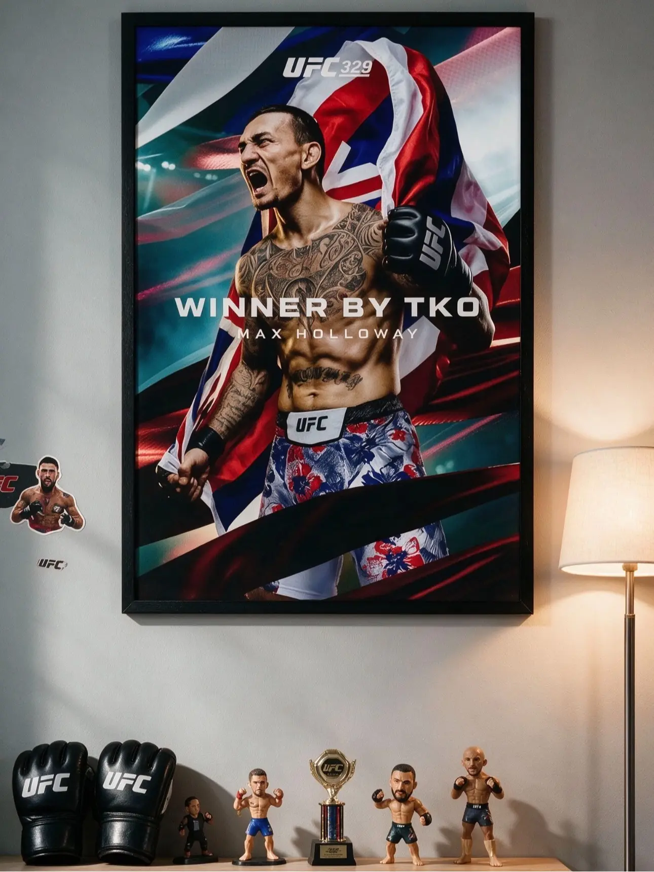 UFC 329 Max "Blessed" Holloway TKO Winner Framed Canvas Poster Print, Vibrant MMA Sports Wall Art with Wood Frame, Home Decor for Gym Men's Room, Fighter Theme Victory Piece, Decoration, Mma Victory