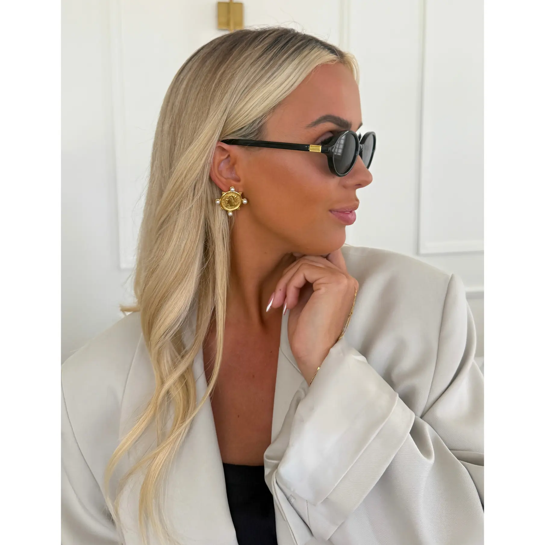 PEARL COIN EARRINGS