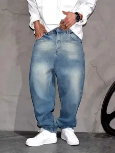 Men's American Regular Fit Vintage Classic High Street Streetwear Washed Light Blue Plain Straight Loose Denim Jeans Pants, Casual Style, All Seasons, Button Fly Closure, Pockets