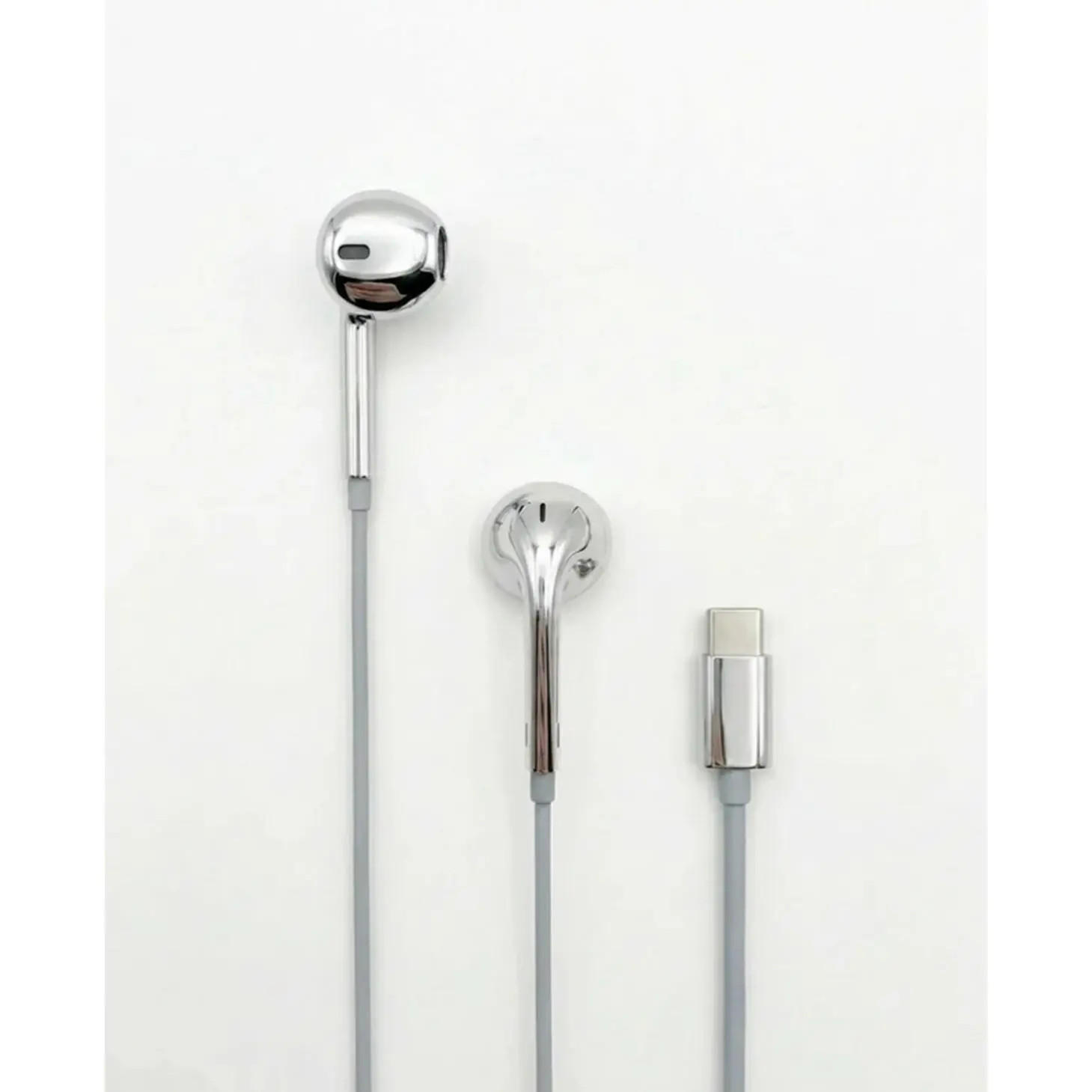 Chrome Earbuds  - Sleek Design with Silver Finish and USB-C Connector for Modern Audio Experience
