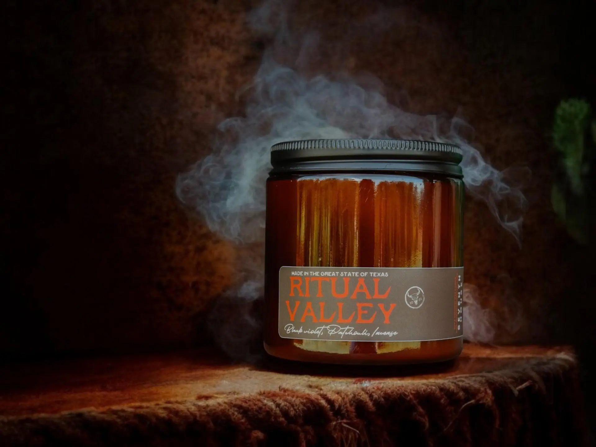 RITUAL VALLEY - Palo Santo, Violet & Incense Candle - Clean burning candle