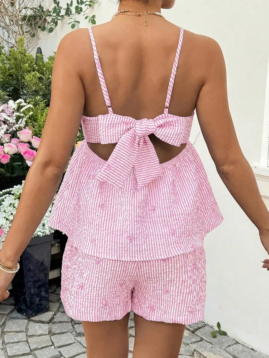Maternity 2 Piece Set - Plant Print Camisole and Above-The-Knee Shorts for Beach Vacation