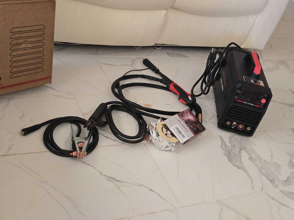 Item: FLUX-135PRO MIG Welder with Flux Wire