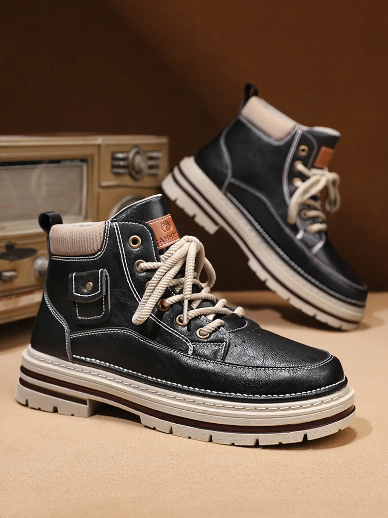 Men's High-Top Closed British Style Leather Shoes, Fashion Work Boots Waterproof Boots, Thick Sole Retro Casual Sneakers, Walking Shoes Footwear