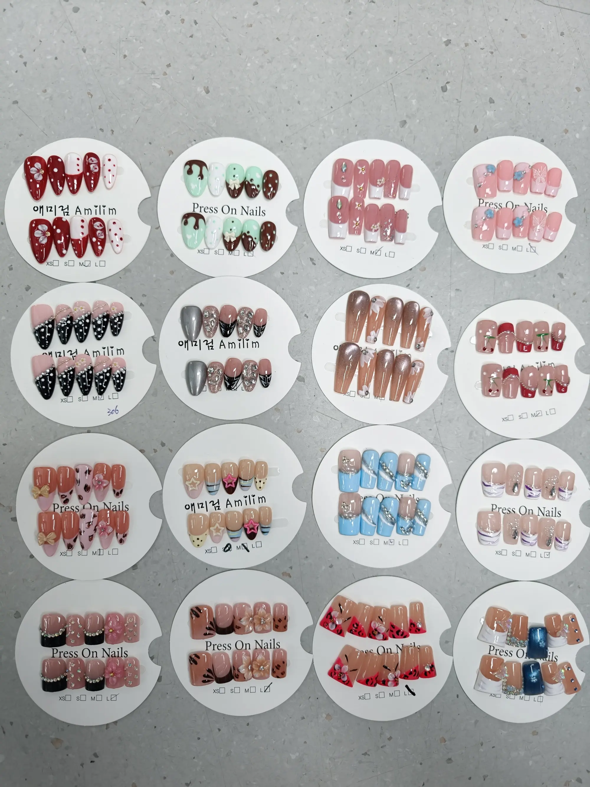Roxie(18597)gc.$30 for 20sets
