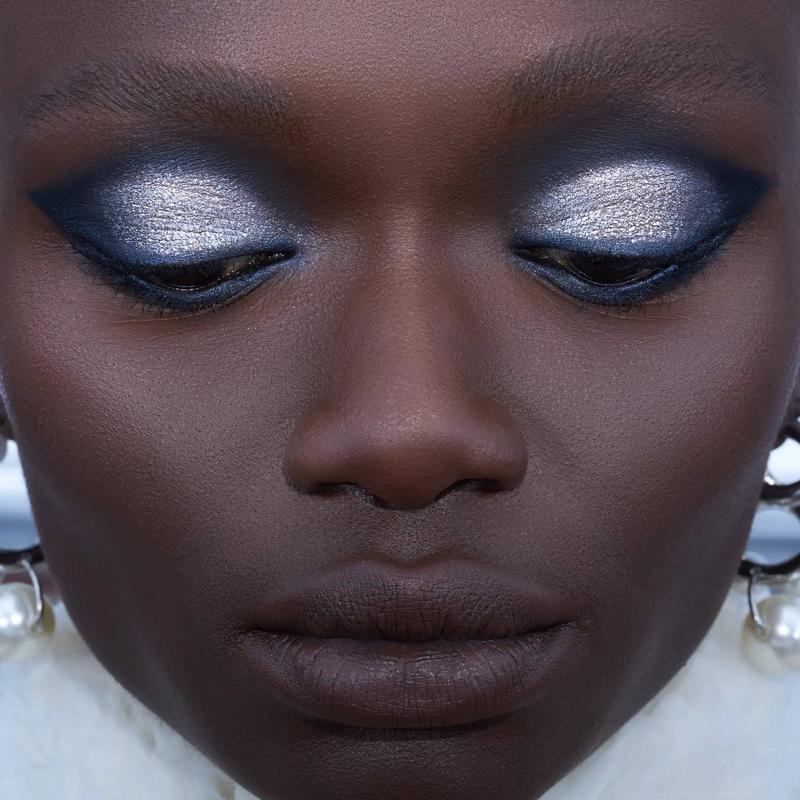 Natasha Denona Xenon Eyeshadow Palette - 15 Multi-Dimensional Shades for Makeup & Cosmetic Use - Glitter Glam White Smokey Versatile Hues Vivid Grays