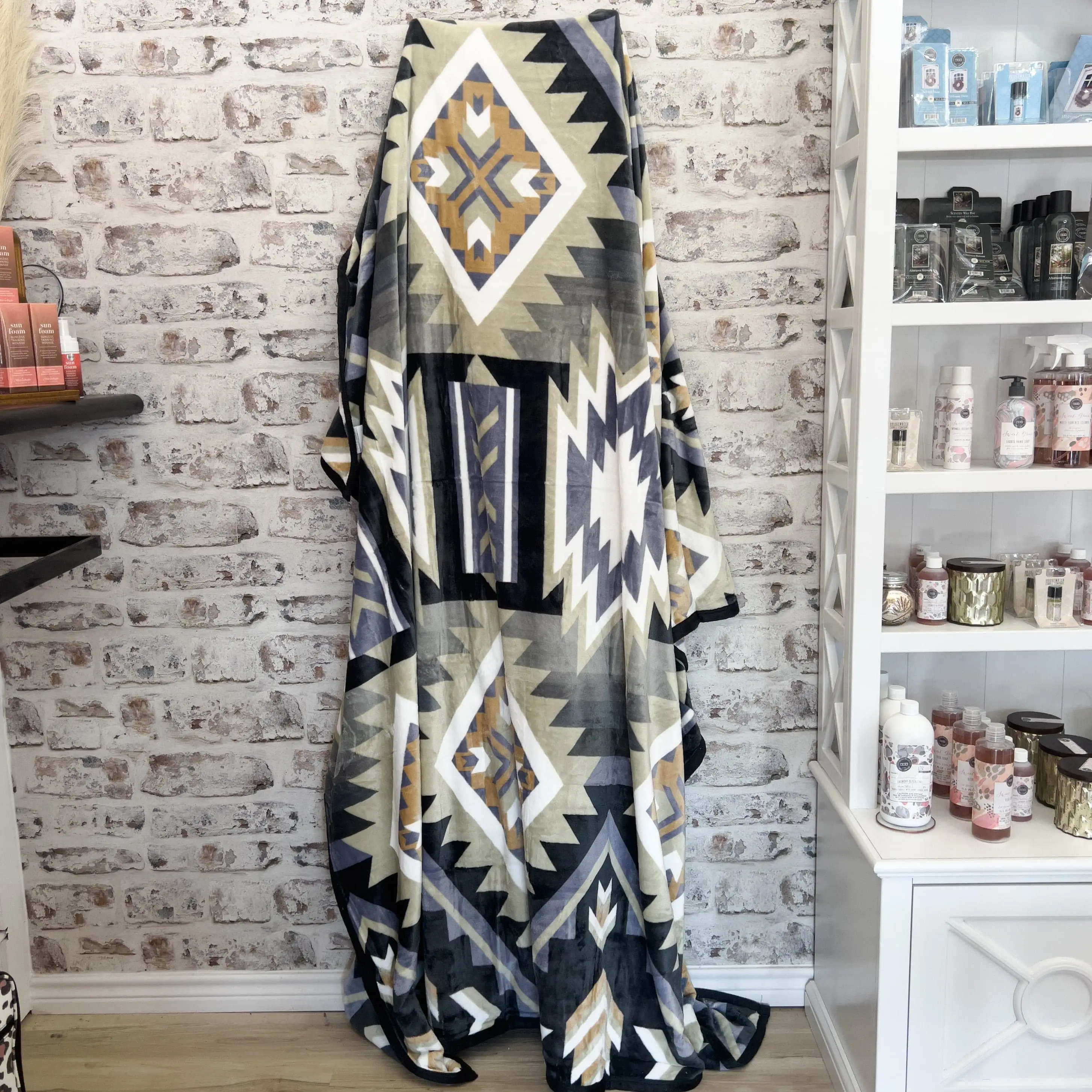 ZWild One Aztec Oversized Blanket 82"x90"