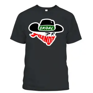 Vintage Racing Graphic T-Shirt – Retro Outlaw Cowboy-Inspired Logo Design with Bold Bandana & Black Hat Art, Soft Oversized Tee for Motorsports Fans and Country Music Culture Style